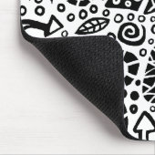 キャットニップの夢 – 黒オンホワイト マウスパッド (コーナー)