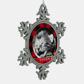 キャットポープリント、赤バッファロープレイド、ベビーの写真 スノーフレークピューターオーナメント (左)