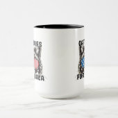 キャット・レディース・フォー・カマおもしろいラ2024選挙政治運動 マグカップ (中央)