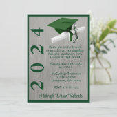 キャップおよびディプロマ5x7グリーンおよびシルバー卒業 招待状 (スタンド正面)