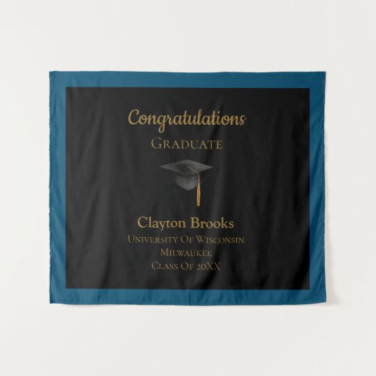 キャップ付き卒業 タペストリー (正面(横))