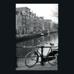 キャナル自転車 ポスター<br><div class="desc">オランダ、アムステルダム、運河(B&W)で駐車した自転車 | Tancredi J. Bavosi | AssetID: 200529149-001</div>