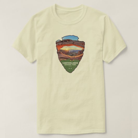 キャニオンランズ国立公園 メサアーチ 矢じり Tシャツ (デザイン正面)