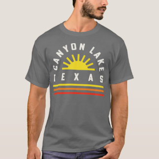 キャニオンレイクテキサス州レトロヴィンテージストライプサンセット Tシャツ