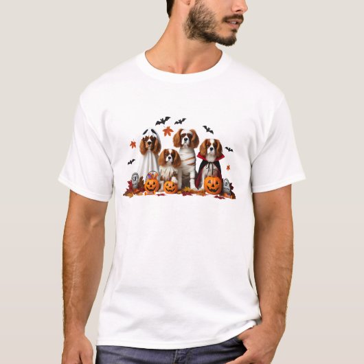 キャバおもしろいリアキングチャールズスパニエル犬ハロウィーン Tシャツ (正面)