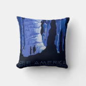 キャビングトラベルカバーンヴィンテージ旅行ポスター クッション (正面)