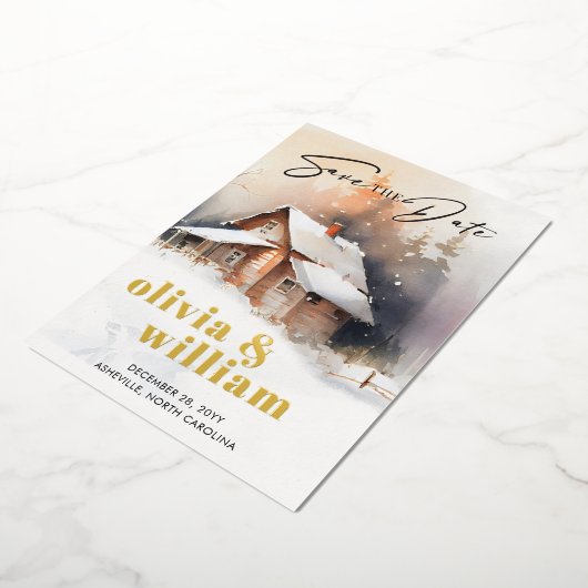 キャビン素朴ウィンターウェディングの日付を保存 箔招待状 (回転した状態)