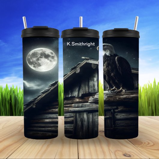 キャビン・ルーフ・ムーンライトに止まったワシ タンブラー