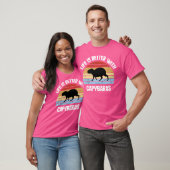 キャピバラの方がキャピバラの方が良い Tシャツ (ユニセックス)