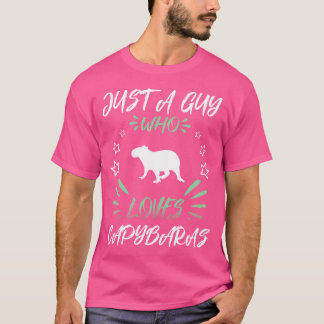 キャピバラを愛しているだけの男 Tシャツ