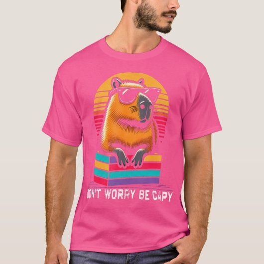 キャピバラ愛好家は心配しないキャピキャピバおもしろいラ Tシャツ (正面)