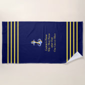 キャプテンストライプの4つの金ゴールド – 名前とその他の文字の追加 ビーチタオル (正面)