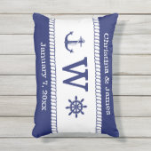 キャプテン航海のホイールいかり名前の追加モノグラム アウトドアクッション (正面(縦))