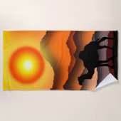 キャメルシルエットインデザートサンセットビーチタオル ビーチタオル (正面)