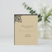 キャメロット金ゴールドと黒いスクロールフローラメダリオン インビテーションポストカード (スタンド正面)