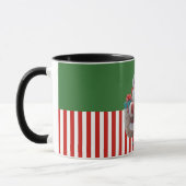 キャラクターのサンタクロースが元気に手を振っている マグカップ (左)