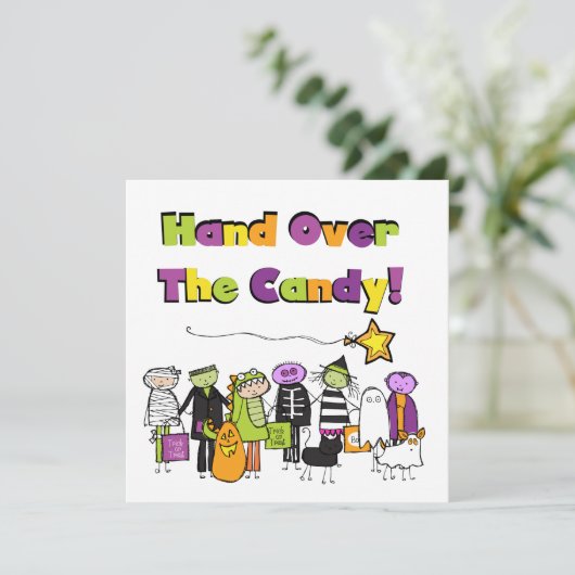 キャンディのハロウィンTシャツとギフトを手渡す カード (スタンド正面)