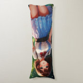 キャンディの森の美しい女性の歩く ボディピロー (正面縦)