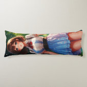 キャンディの森の美しい女性の歩く ボディピロー (正面)