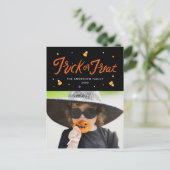 キャンディーコーントリックまたはハロウィーンフォトを扱う シーズンポストカード (スタンド正面)