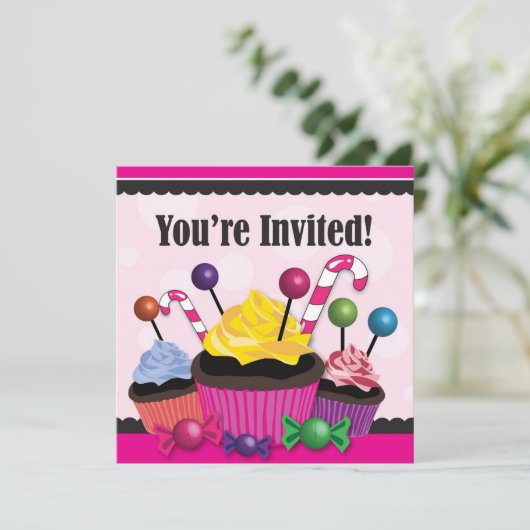 キャンデーおよびカップケーキの菓子のパーティの招待状 招待状 (スタンド正面)