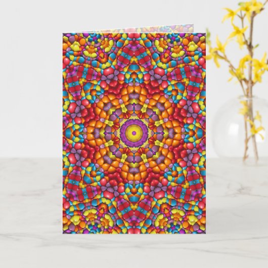 キャンデーの赤い黄橙色のヴィンテージの万華鏡のように千変万化するパターン カード (黄色い花)