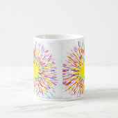 キャンデーは自閉症の芸術家のコーヒーカップに水をまきます コーヒーマグカップ (中央)