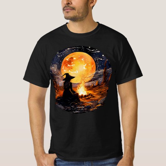 キャンドルと火のある魔女 – Wicca Halloween 1 Tシャツ (正面)