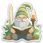 キャンドルの灯の下で本を読むノーム ステッカー シール (正面)
