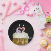 キャンドル付き62歳のバースデービール ペーパープレート (パーティー)