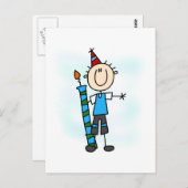 キャンドルTシャツとギフトを着た誕生日の男の子 ポストカード (正面/裏面)