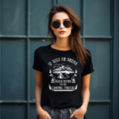 キャンパおもしろいースローガンのキャンピング飲みことわざ Tシャツ