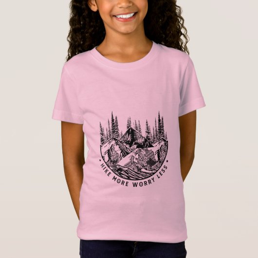 キャンパーギフト |ハイキングより心配のない誕生日 Tシャツ (正面)