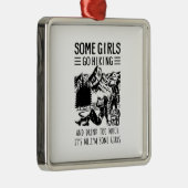 キャンパーギフト |一部の女の子ハイキング誕生日 メタルオーナメント (右)