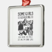 キャンパーギフト |一部の女の子ハイキング誕生日 メタルオーナメント (左)