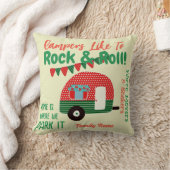 キャンパー引用文ピロー – レトロな赤い緑のカスタマイズ可能 クッション (ブランケット)