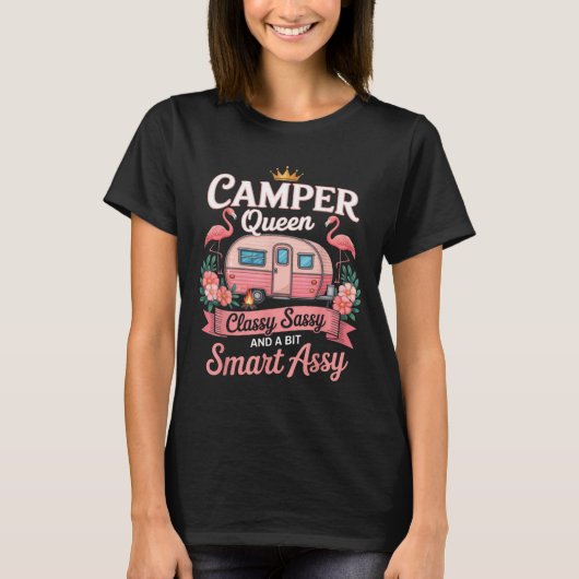 キャンパー・クイーン キャンピング RV ギフト 女性 Tシャツ (正面)