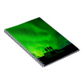 キャンパーVで壮大な旅に3人の友人 ノートブック (右側)