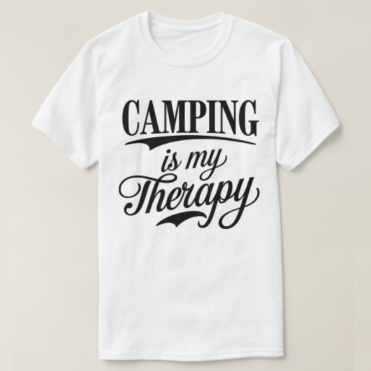 キャンピングは私のセラピー 引用デザイン Tシャツ (デザイン正面)