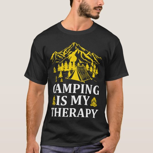 キャンピングは私の癒し 面白いデザイン Tシャツ (正面)