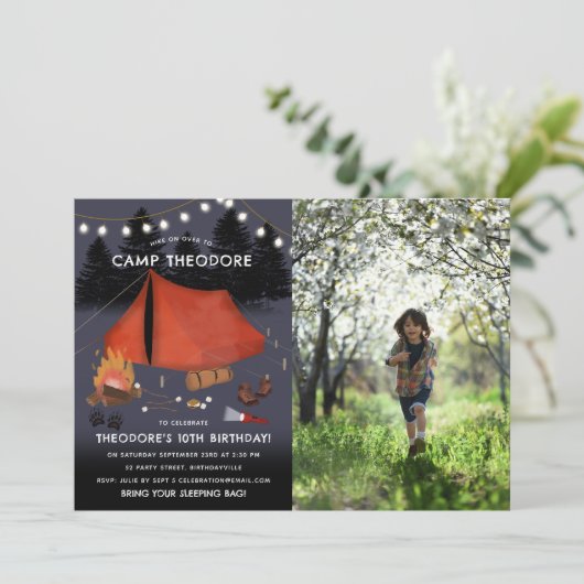 キャンピングアウトドアアドベンチャーキャンプファイア誕生日写真 招待状 (スタンド正面)