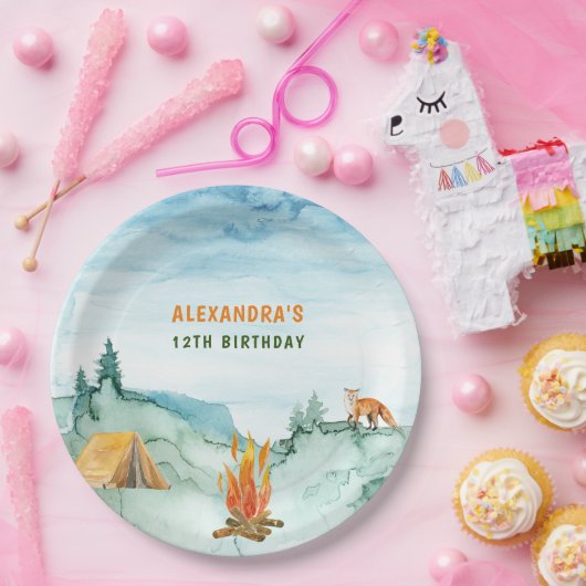 キャンピングウッドランドウォーターカラーテントキャンプアウト誕生日 ペーパープレート (パーティー)
