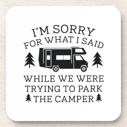 キャンピングカーを駐車する コースター (正面)