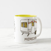 キャンピングカートレーラーのキャラバンのパーソナライズなコーヒー・マグ ツートーンマグカップ (正面右)