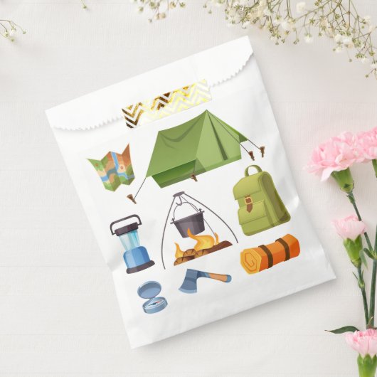キャンピングキャンプテンバースデーパーティー フェイバーバッグ (封をした状態)