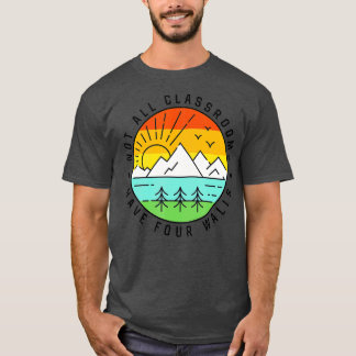 キャンピングキャンプ自然すべての教室が4つのワを持っていない Tシャツ