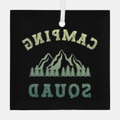 キャンピングスクワッドキャンピングトリップマウンテンズアウトドア ガラスオーナメント (裏面)