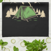 キャンピングパーソナライズされたファミリーキャンプトリップアドベンチャー キッチンタオル (折り畳み)