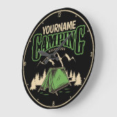 キャンピングパーソナライズされたファミリーキャンプトリップアドベンチャー ラージ壁時計 (傾斜)