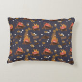 キャンピングファイアアウトドアアドベンチャー&マーシュマローズ アクセントクッション (裏面)